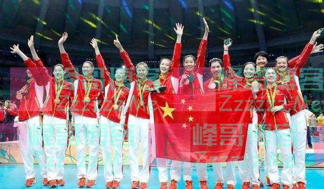 朱婷年薪1100万背后，父母不再务农，姐妹买房，为何不买豪车别墅