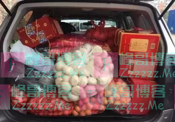 因后备箱带苹果罚200,车主反问交警:苹果不能吃还是车不能开?