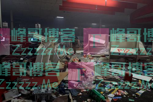 暴乱的iPhone成为砖头,苹果操纵后台发警告,消费者担心隐私暴露