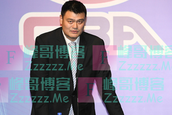 CBA被姚明玩坏？顶薪泛滥！丁彦雨航：两年零收入，自费200万治病