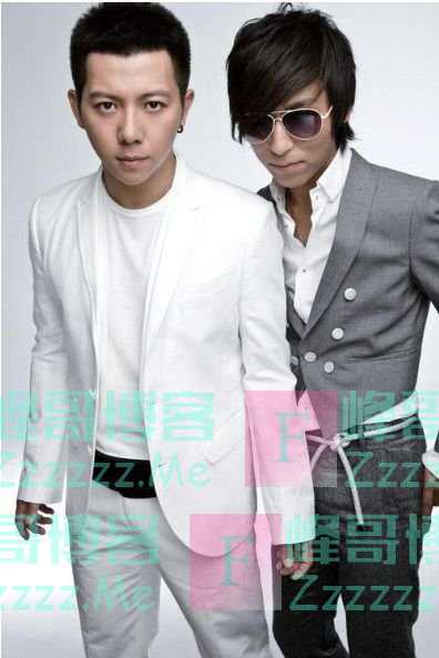 羽泉组合分道扬镳654天后：一个身价百亿，一个沦落商演无人识