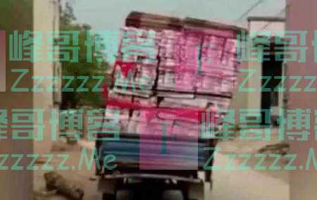 活久见！实拍广东男子中大奖后用三轮车拉钱，网友：咱能低调点吗？