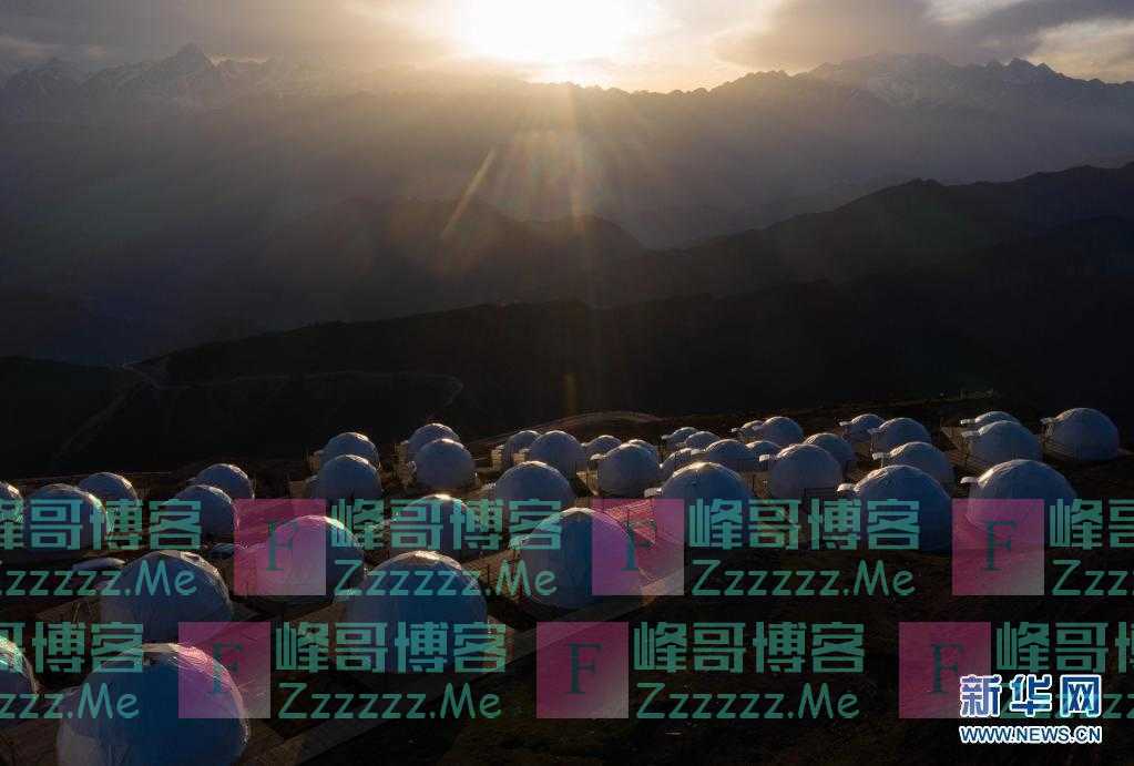 四川：牛背山观山