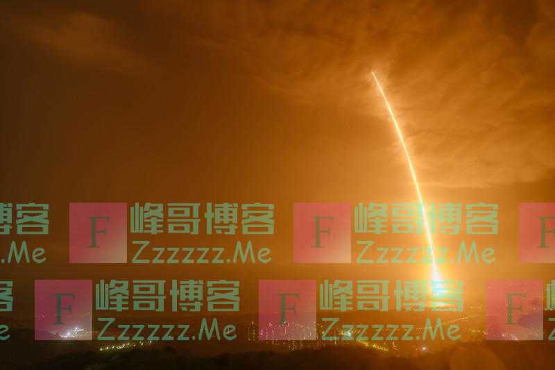 天舟二号货运飞船发射成功!“太空快递小哥”加油!