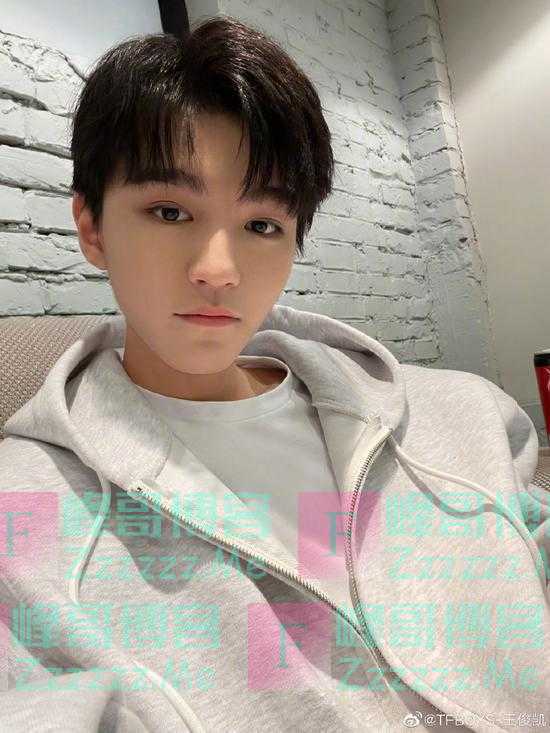 王俊凯《重生之门》杀青 发长文告别庄文杰