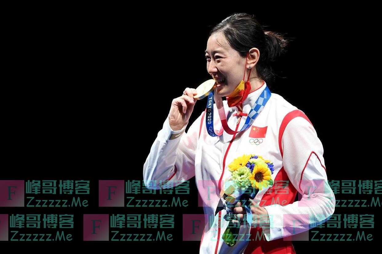 为什么冠军都爱用牙咬金牌,检验质量?
