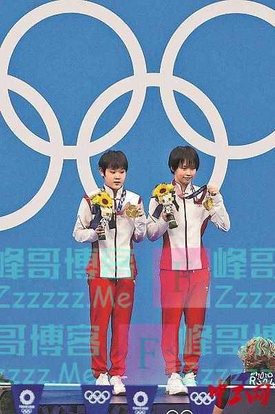 星光灿烂：中国小妞利落摘金