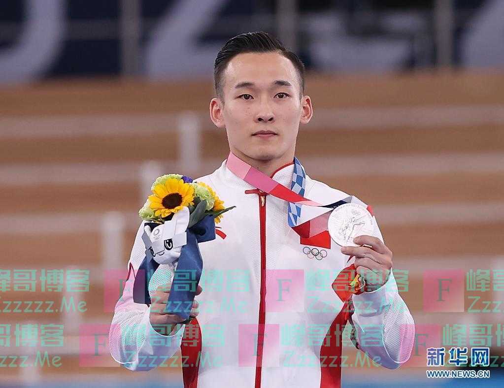 肖若腾获银牌，“体操裁判”上热搜，网友留言：你就是我们心中的冠军！