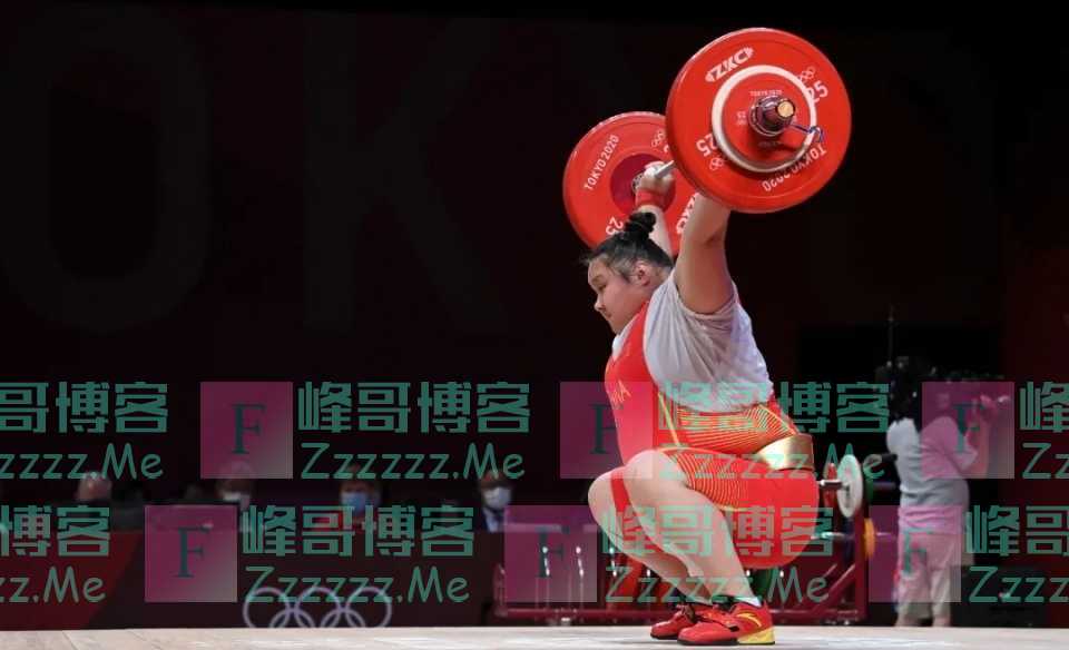 破奥运会纪录!雯雯“稳稳”举一金!