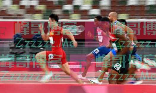 东京奥运会闭幕式上这一细节曝光:为扛好国旗,苏炳添不敢带手机