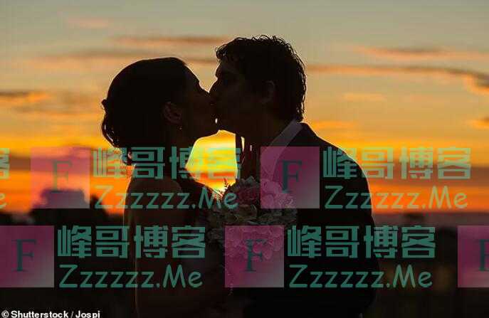 确认出席婚礼却未现身 新人寄催款账单给嘉宾引热议