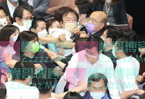 闹大了！岛内要迎来“焦土战争”？