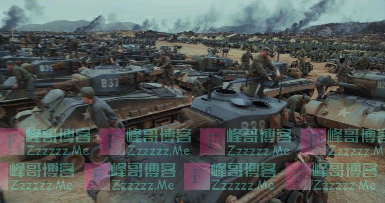 《长津湖》里部分坦克是拖拉机改装,下坡撞房戏是真拍丨揭秘