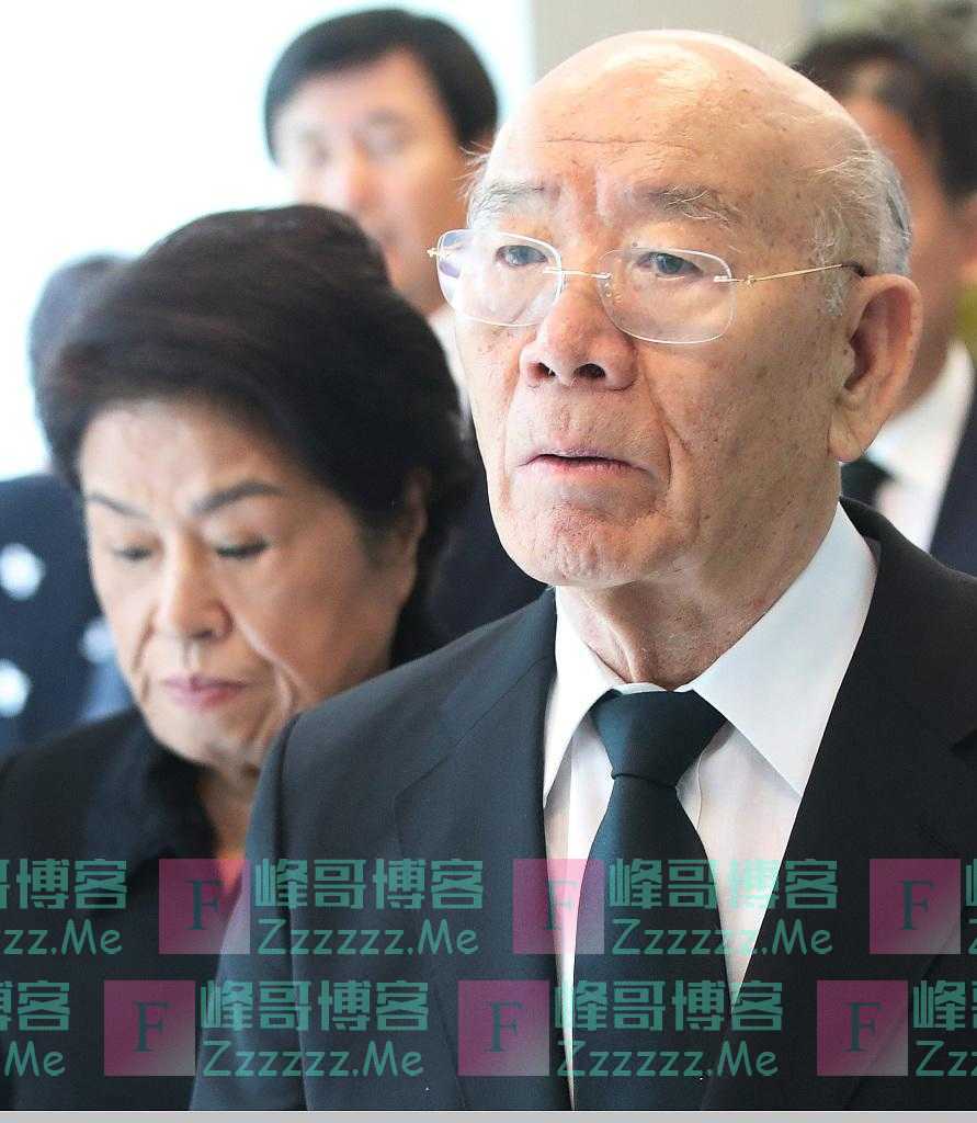 90岁韩国前总统全斗焕去世，多家韩媒报道未加“前总统”称号