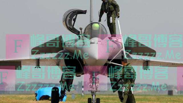 欲向印度推销更多阵风战机，法国防长：我们知道航母将很快交付