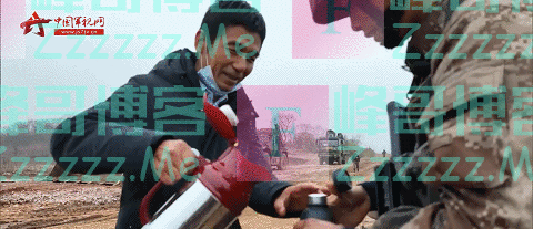 瞒不住了！给战士们送水的低调老人竟是一等功臣