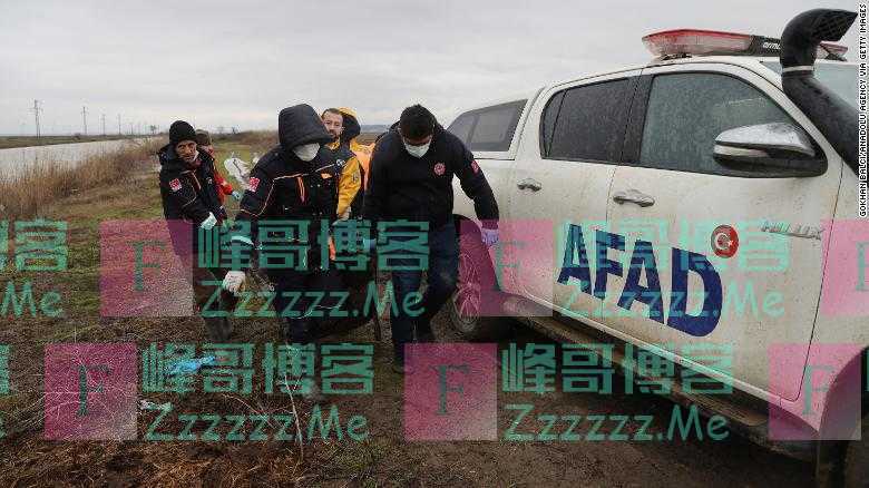 外媒：12名移民在土耳其和希腊边境冻死，引发两国外交争端