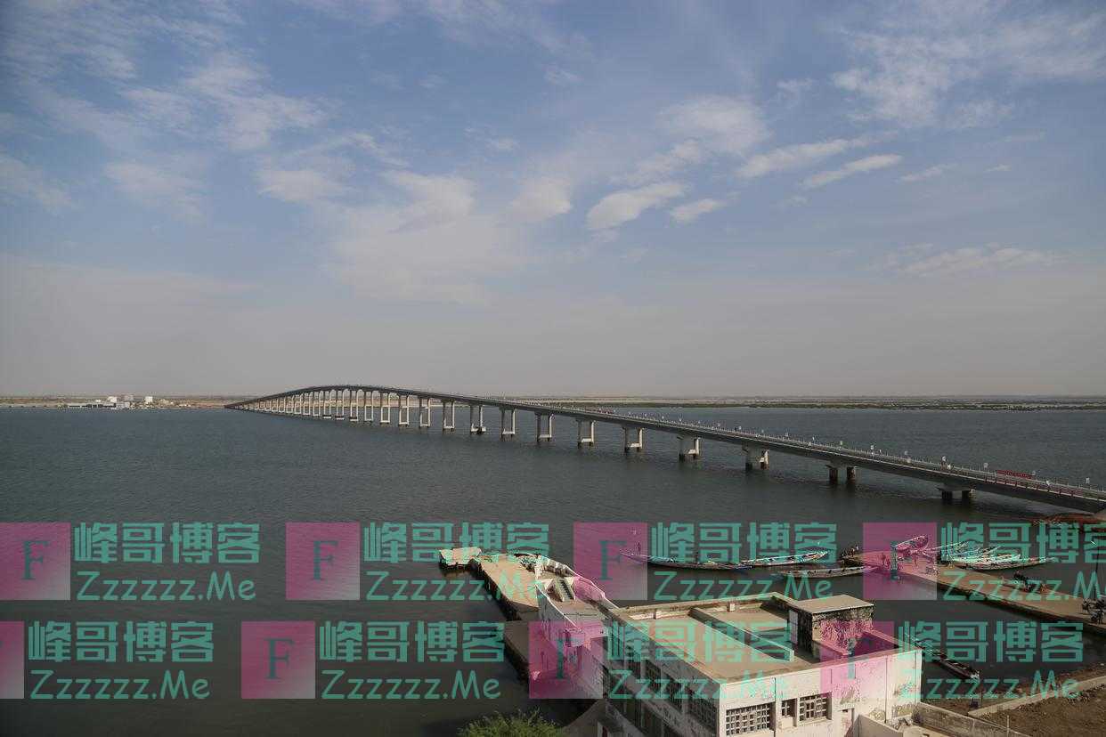 通讯：中企承建塞内加尔方久尼大桥让当地“过河难”成为历史