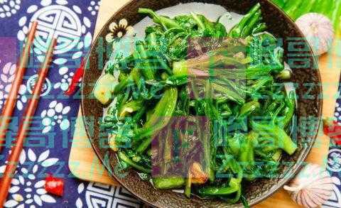 立春后“养肝第一菜”，这样吃护心、通便又补钙！可惜精华都被你扔了