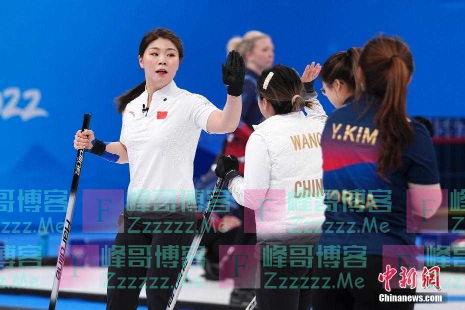 冰壶女子循环赛：中国队胜韩国队