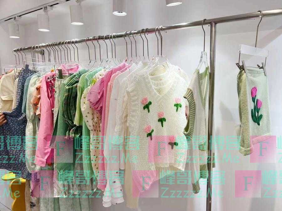 职场穿搭｜万能开衫，打造春日百变造型