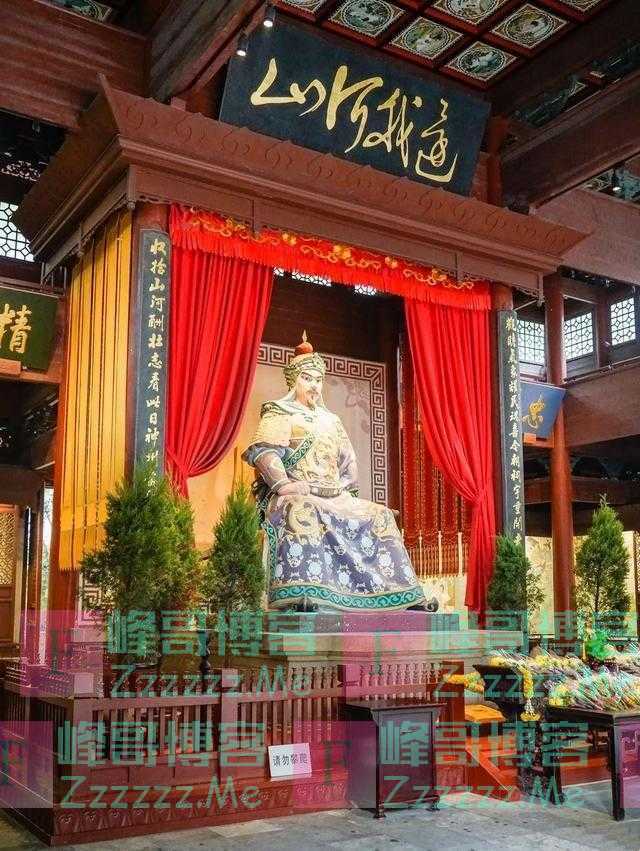 历史上有哪些特别让人心疼的人物？