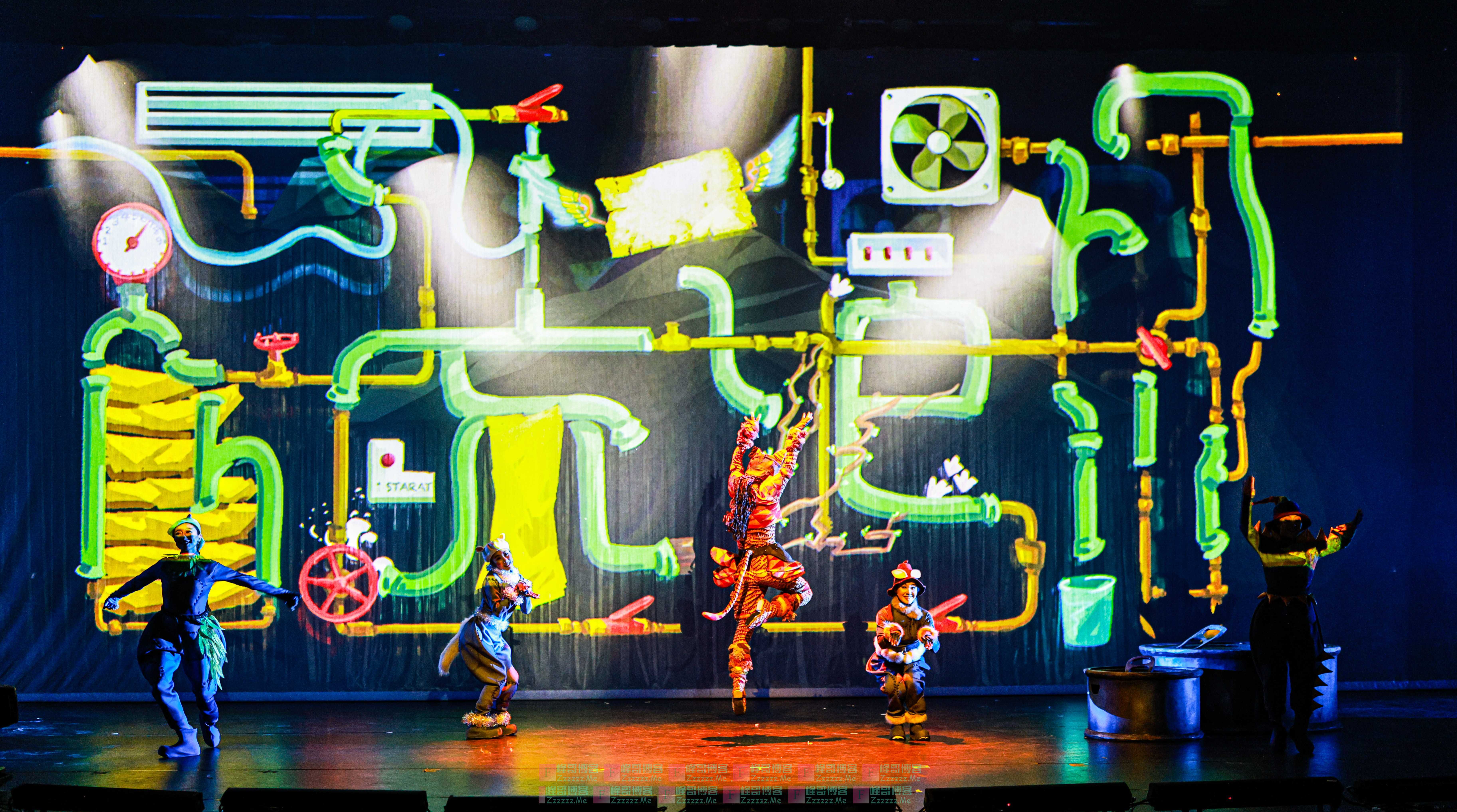 《滑雪场的流浪猫王》将首演,4200米橡皮筋叠成“雪山”