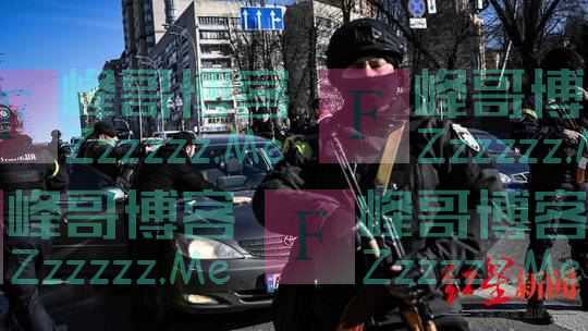 商场、夜店、加油站,乌不分场合“招兵买马” 当地人:面临刑事指控也比去前线好