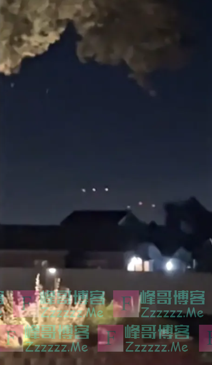 美国西海岸上空出现神秘光点 画面曝光：悬浮不动 持续1小时