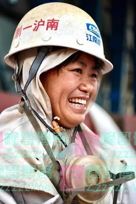 江南造船“女焊将”颜鲁梅:37℃大热也要穿秋裤,一天喝下六七斤水