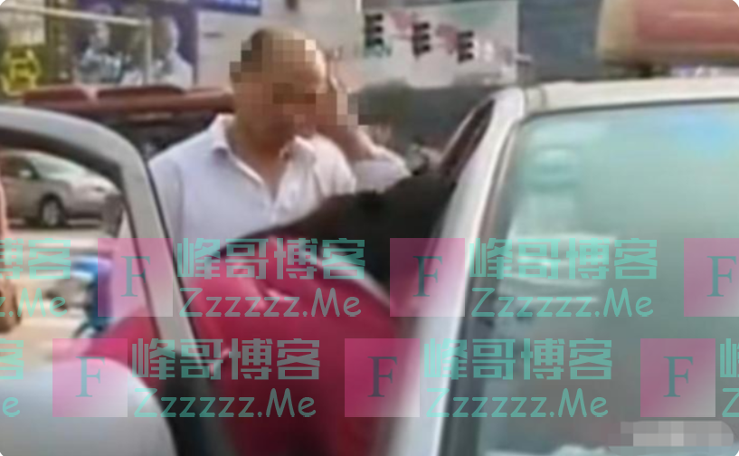 女子骑车被撞倒，8个小时不下出租车，车身充满不明液体