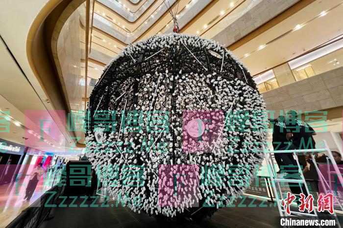 使用25000个节能灯泡 “超级人造月”亮相南京“造梦”金陵