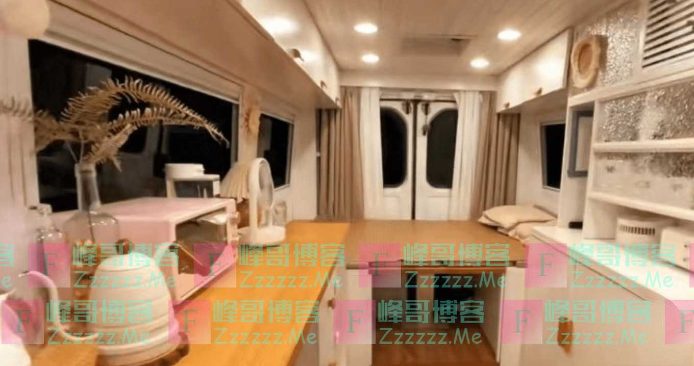 “房车情侣”回应：每月省3300元，每天省3小时通勤，5年后可能回到出租屋或换更大的房车