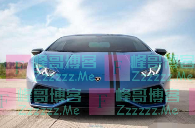 800万兰博基尼洗车，洗完车漆就变色，车主满面笑容