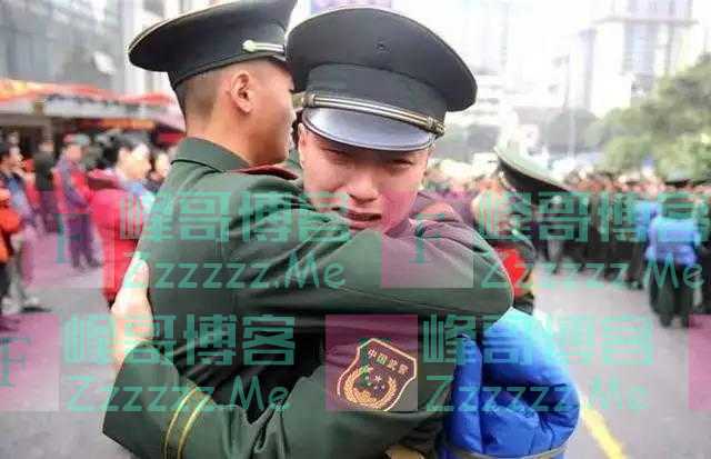 “40万退伍费”VS“事业编”，服役12年老兵的答案，现实且扎心