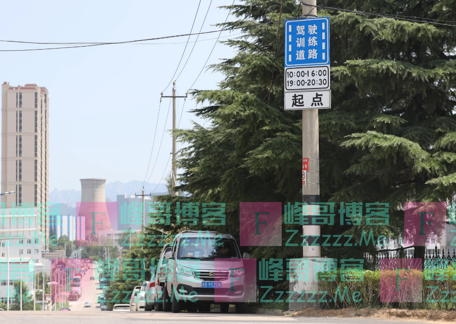 科目三考试，考官允许龟速考试吗？看完就明白了