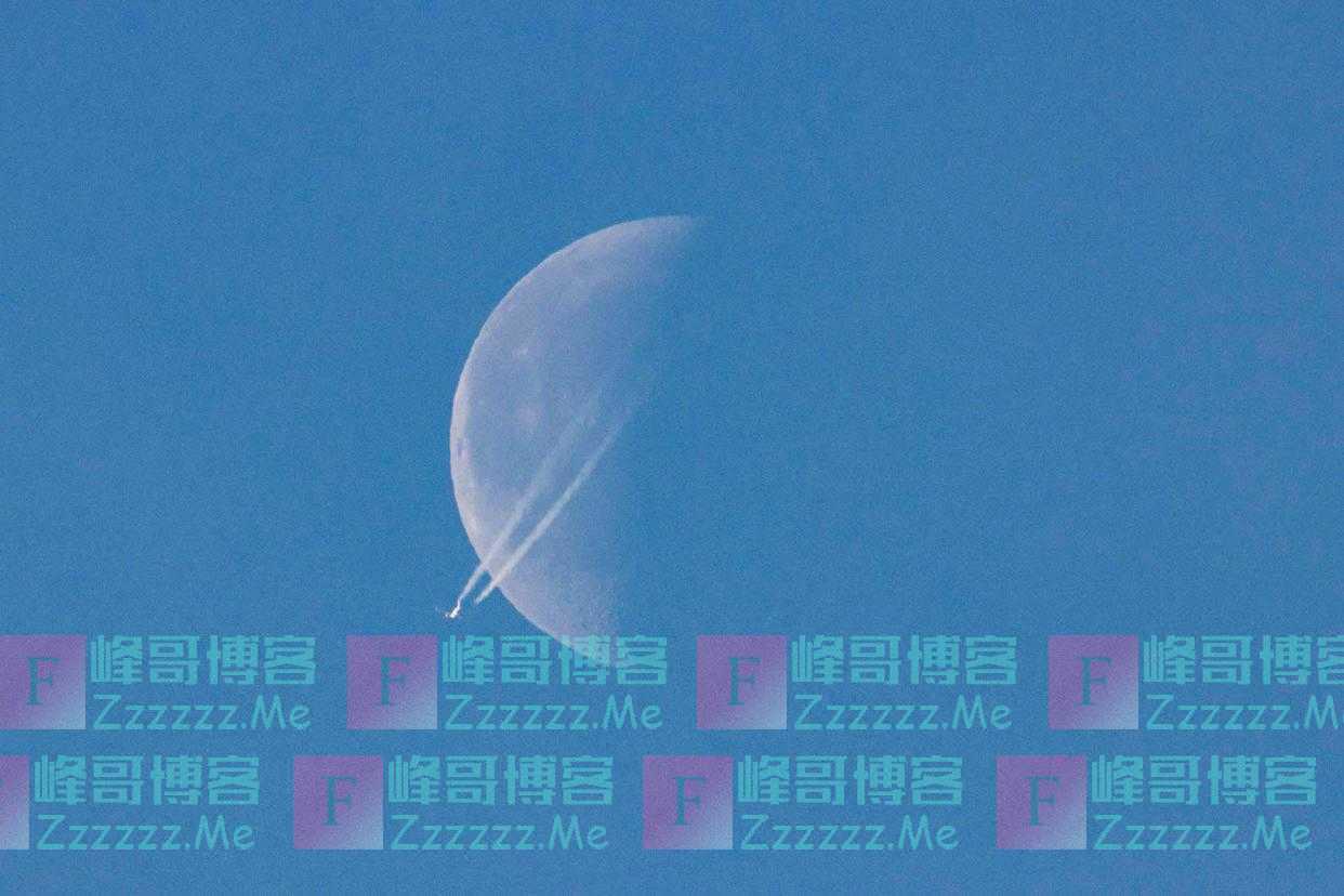 为什么月亮有时会在白天出现？