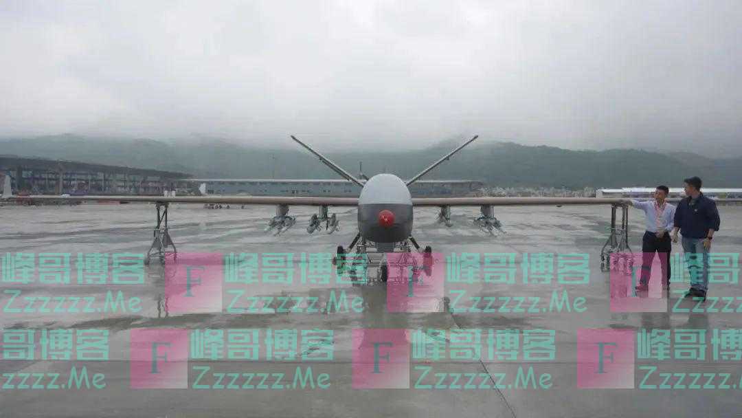 真机首次亮相！