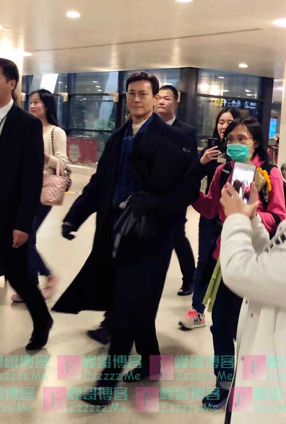 讲真，郑少秋才是中式淡颜帅哥天花板，比现在的男明星好看太多