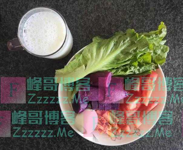 “睡前吃宵夜”与“饿肚子睡觉”，哪种危害更大？看完再不纠结