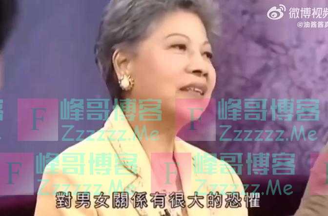 居然是假的！90岁的胡枫没有向88岁的罗兰求婚