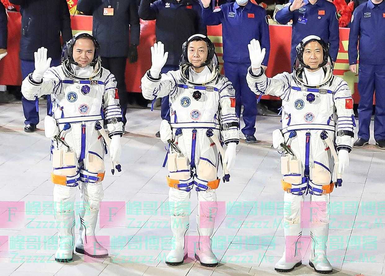 图集｜神十五航天员领命出征，即将踏上为期6个月的飞天之旅
