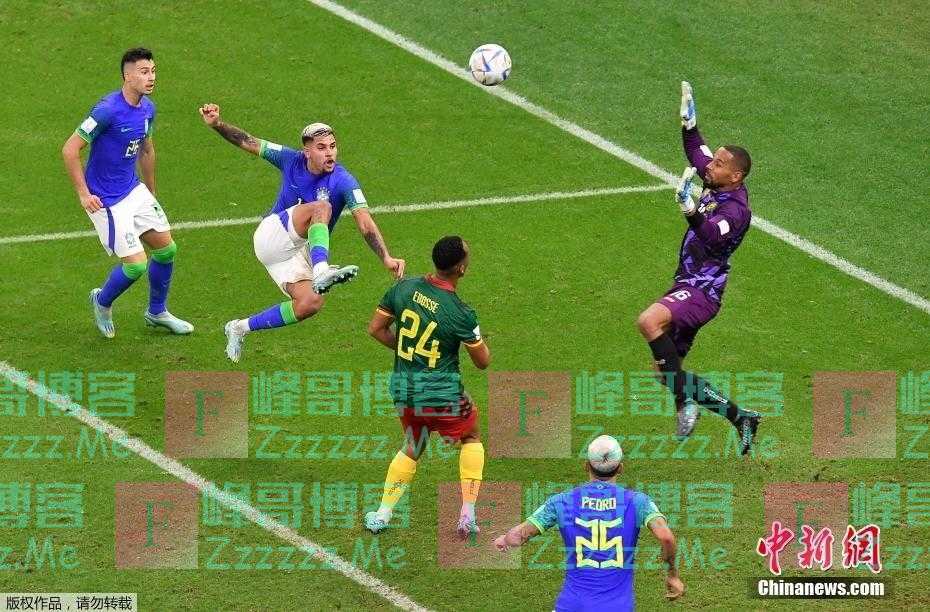 巴西队0:1不敌喀麦隆队 仍以头名晋级