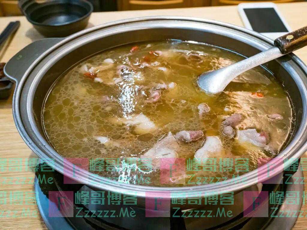 “冬补第一汤”竟不是羊肉汤，而是它！大补肝肾、养气血是一绝，熬一锅全家老小都受益