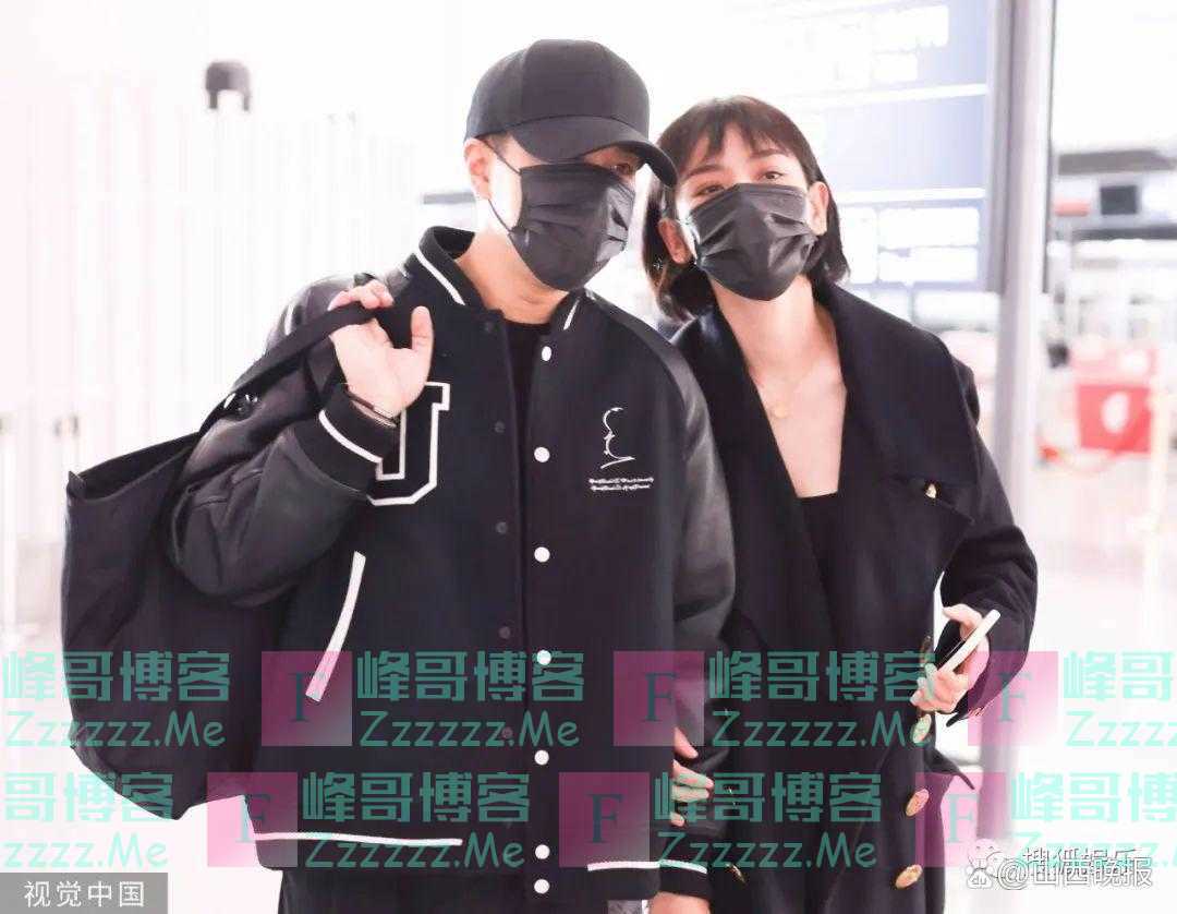 刘恺威李晓峰现身机场，全程搂抱同行