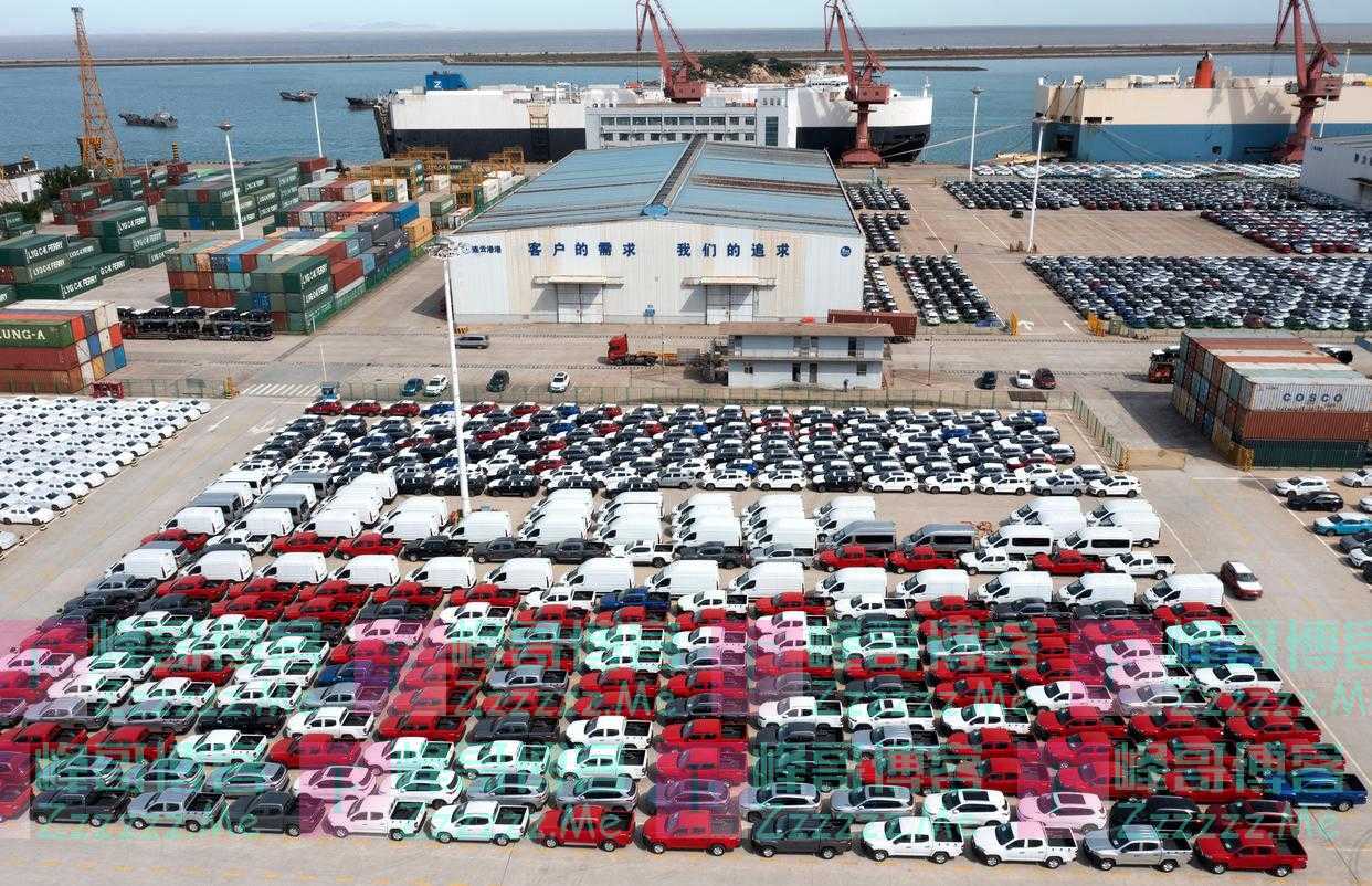 中集中标全球最大机器人停车楼