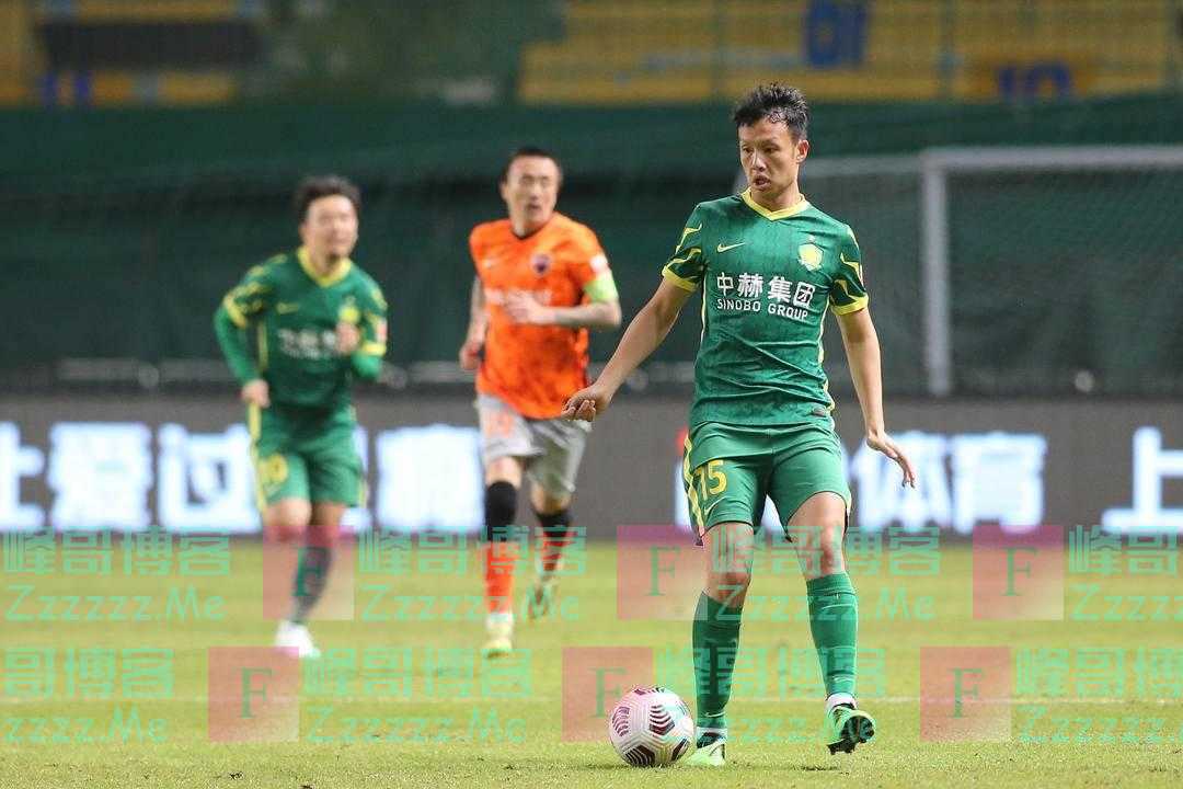 过去的中国足球2022赛季，江苏球迷深爱的他们依然“满天星光”