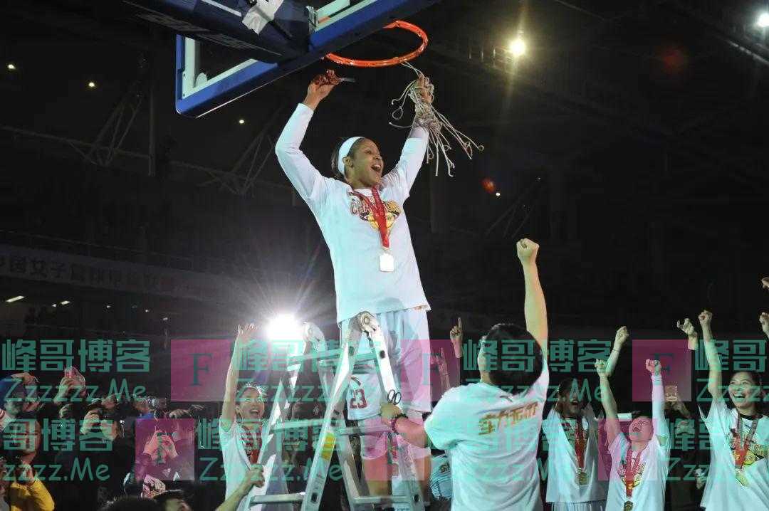 “不败女王”玛雅退役！山西女篮“三连冠”永留记忆