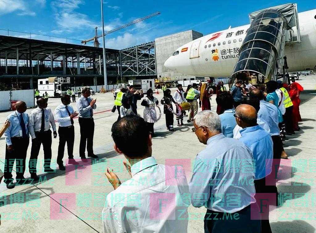 中国游客到了！这个国家的部长接机，外长发文欢迎：一直热切期待这一天