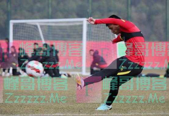 人物|U17国足主力前腰蒯纪闻:还没资格享受赞美